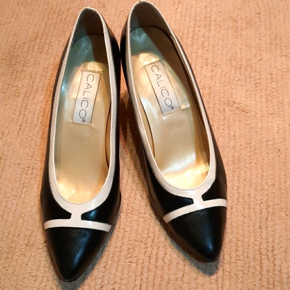 Woman's dress shoes